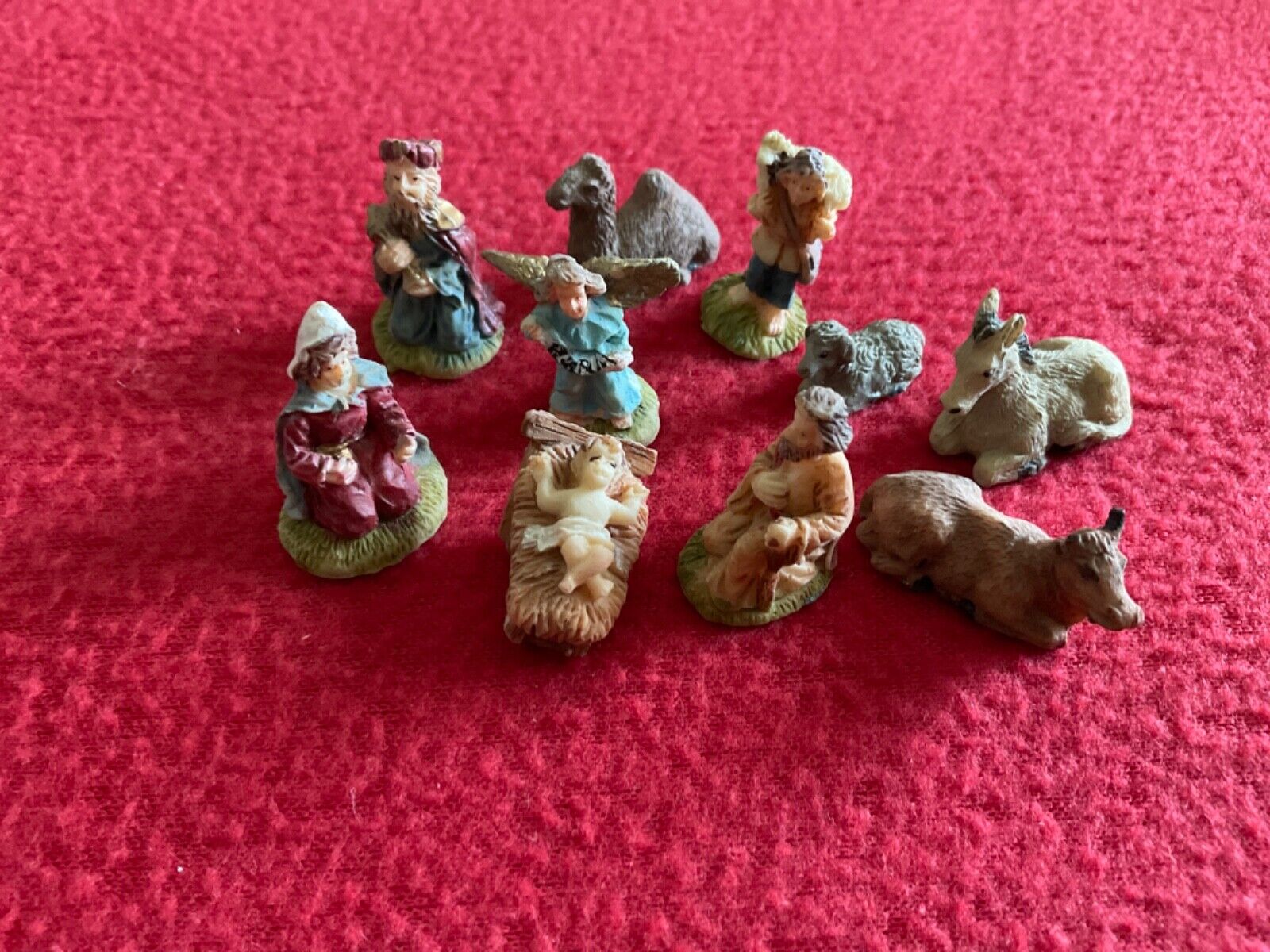 Vintage Very Small 10 Piece Nativity Set 1” Tall Made of Resin