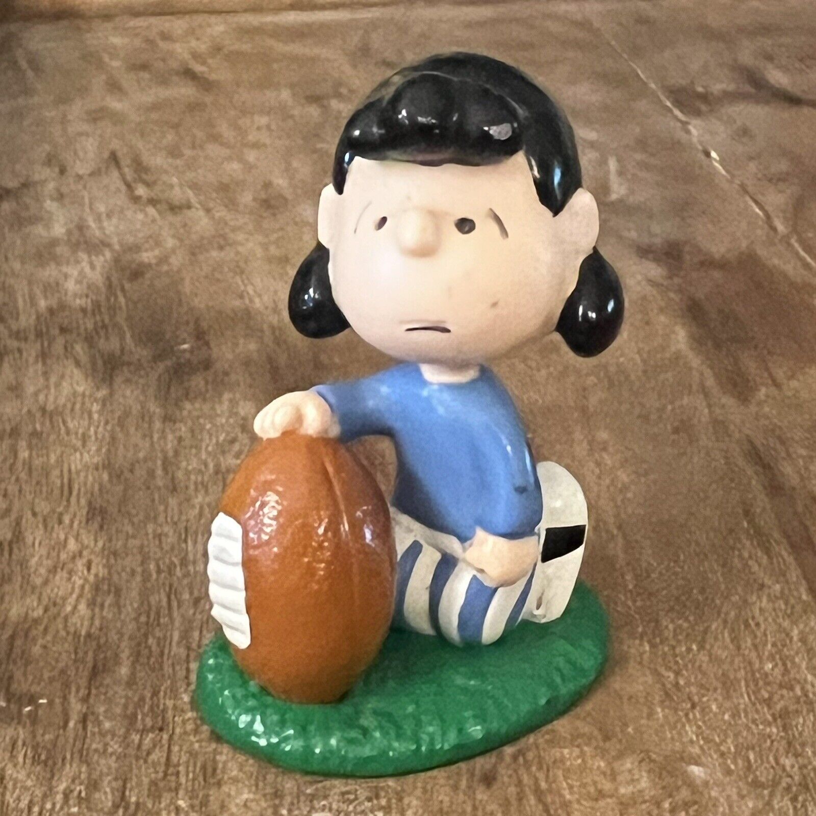 1990\'s Applause Peanuts Hard Plastic Lucy with Football Figurine
