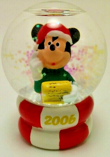 2006 JC Penney Disney Mickey Mouse Christmas Mini Snow Globe Water Ball