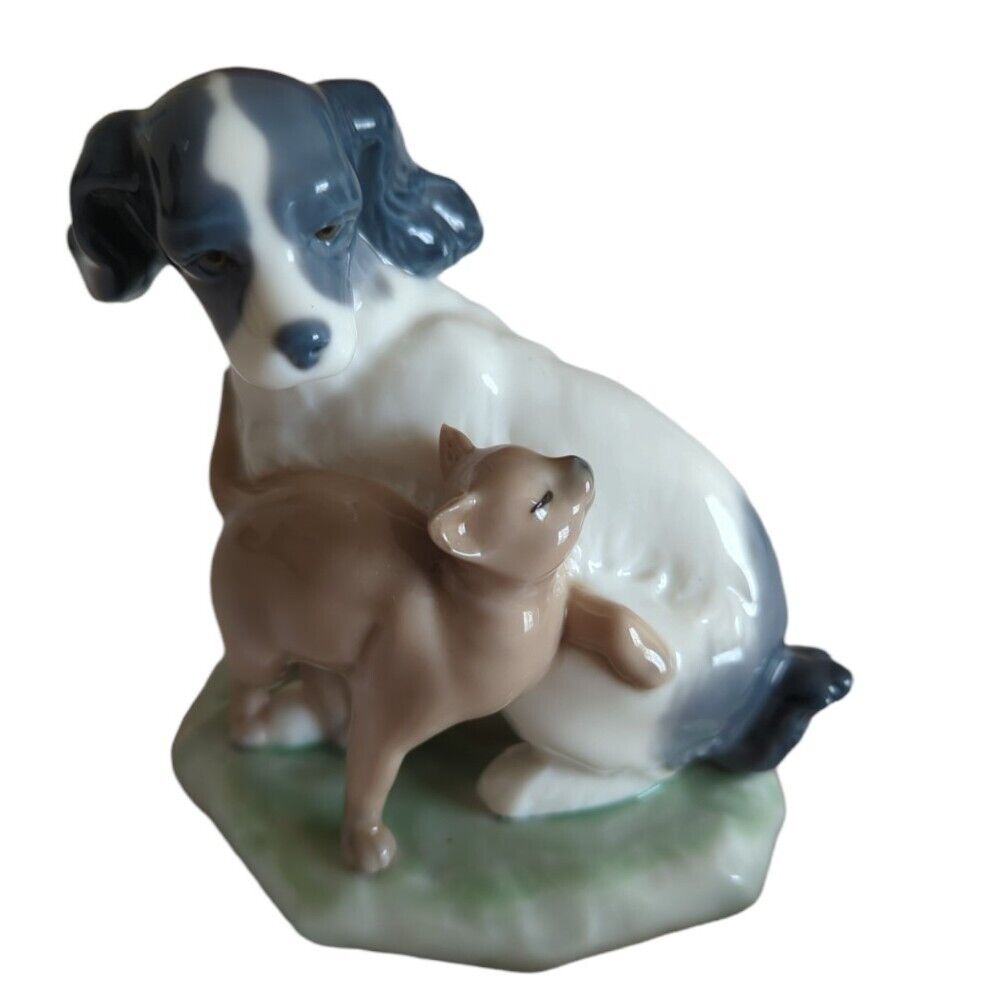 NAO by Lladro Porcelain Figurine Dog and Cat in Harmony 1987 #1048
