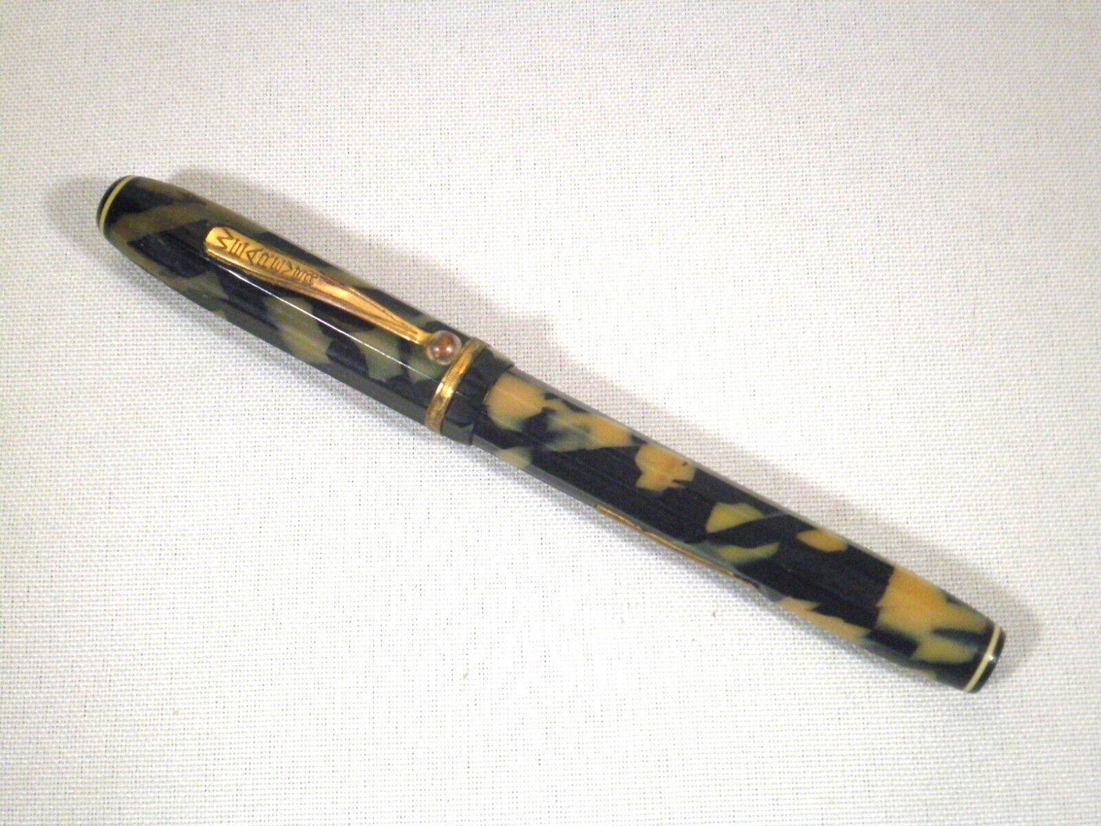 Vintage Wearever Marbled Fountain Pen