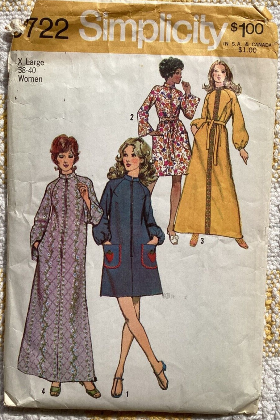 VTG 1971 misses' & women robe pattern X large size 38-40