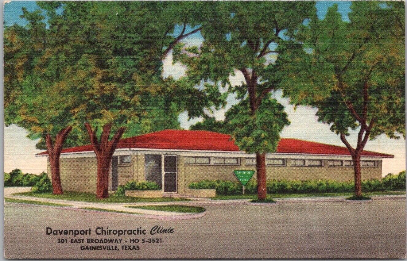 GAINESVILLE, Texas Advertising Postcard DAVENPORT CHIROPRACTIC CLINIC Linen 1957