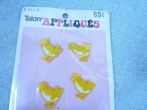 Vintage Talon 1973 Appliques Four Yellow Chicks 1\