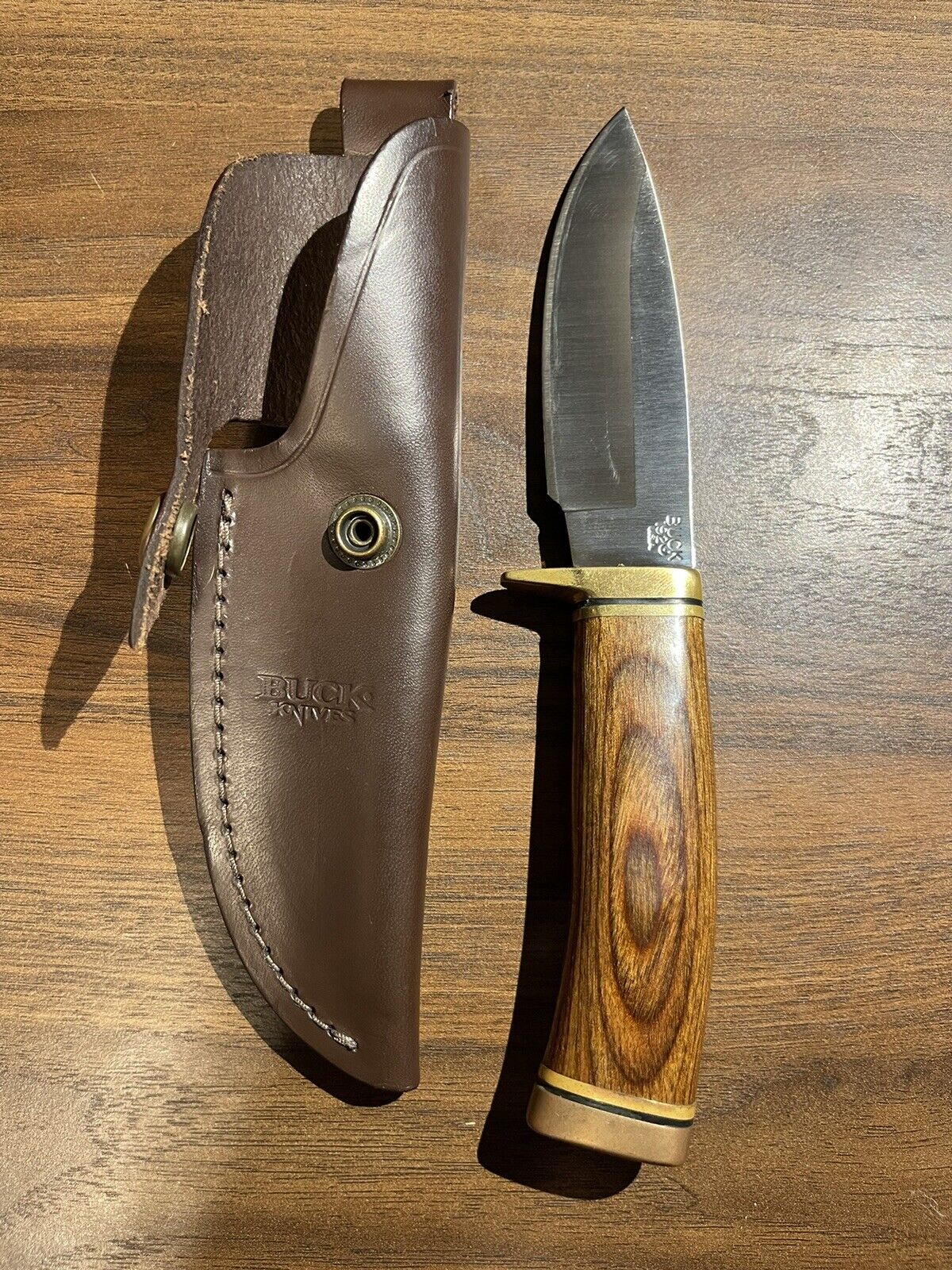 Buck Vanguard 192  Walnut Handle Leather Sheath USA Fixed Blade Knife