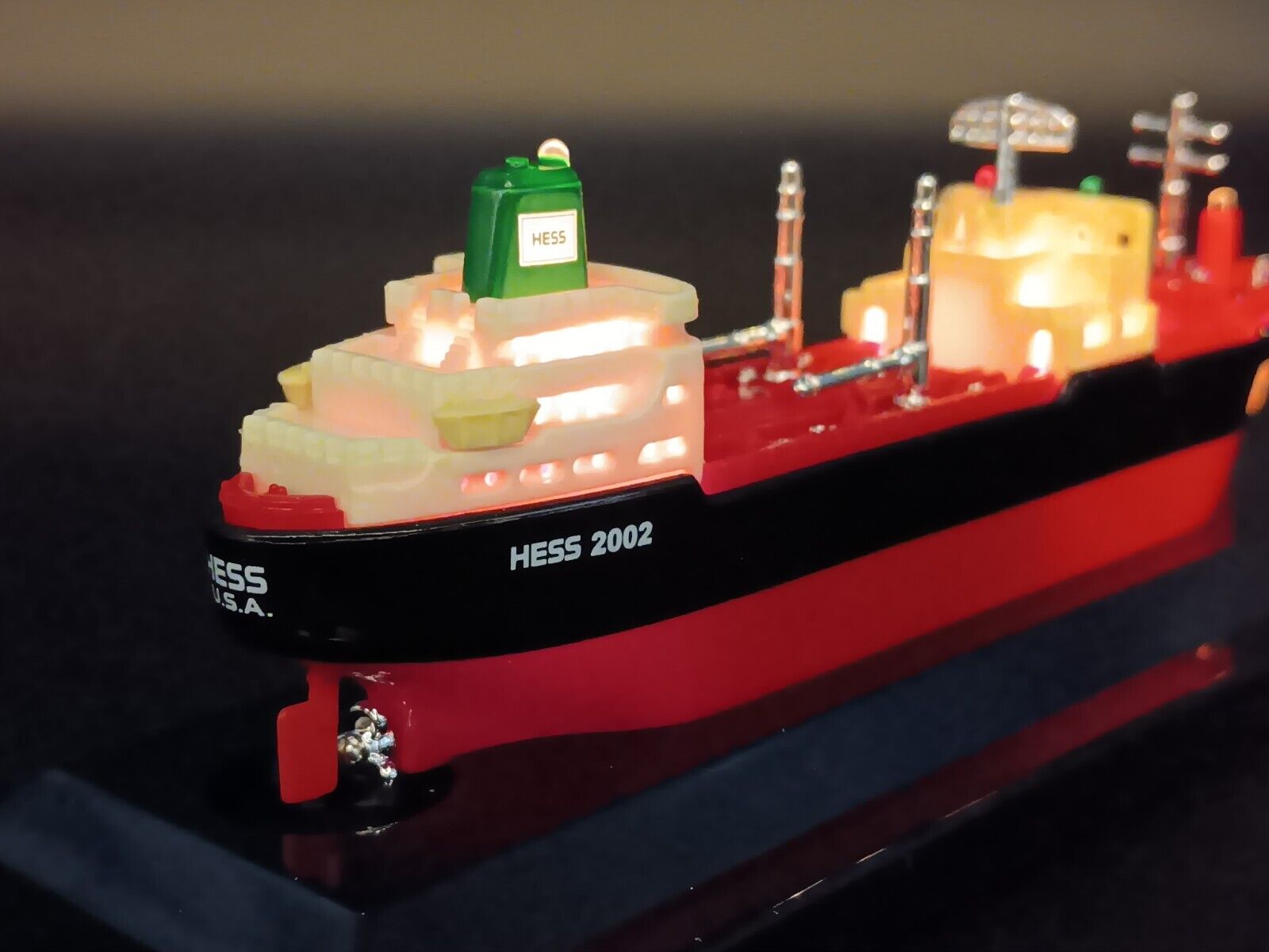 HESS SHIP MINIATURE VOYAGER OIL TANKER 2002 TOY SHIP Out of Hess Master Carton