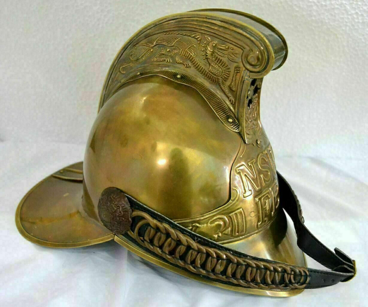 Antique Vintage Brass Fireman Fighter French Helmet Collectibles halloween item