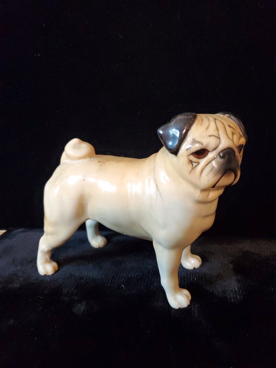 Vintage Signed Beswick Pug Dog CH Cutmil Cupie Figurine 4.5” x 5” Tan Black Nice