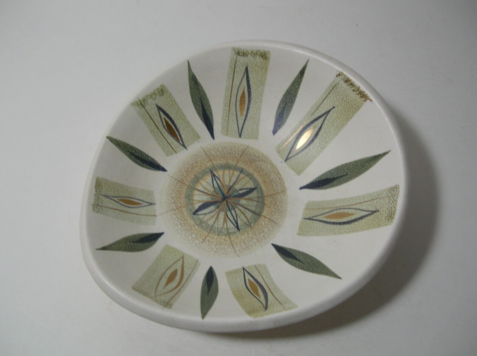 Vintage Signed Sascha Brastoff Art Pottery Mid Century Modern Dish Swoop Bowl