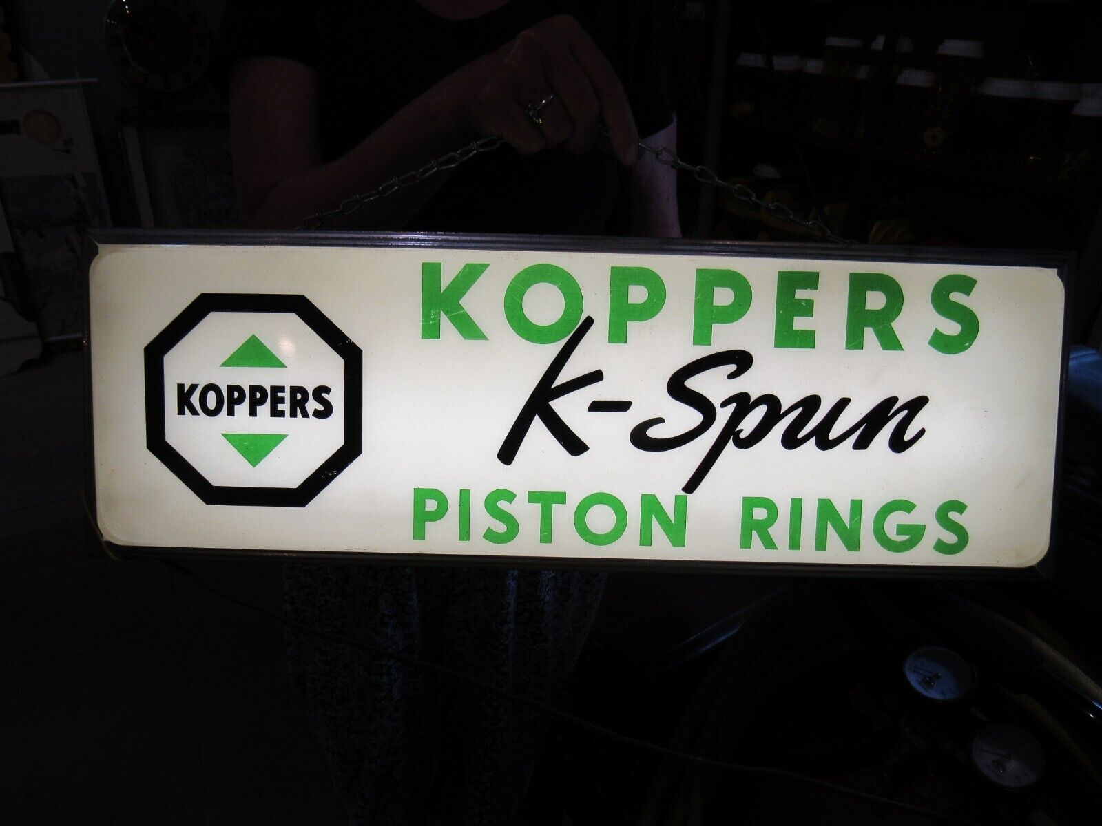 VINTAGE ORIGINAL 1940\'s - 50\'s KOPPERS K-SPUN PISTON RINGS LIGHTED DISPLAY SIGN