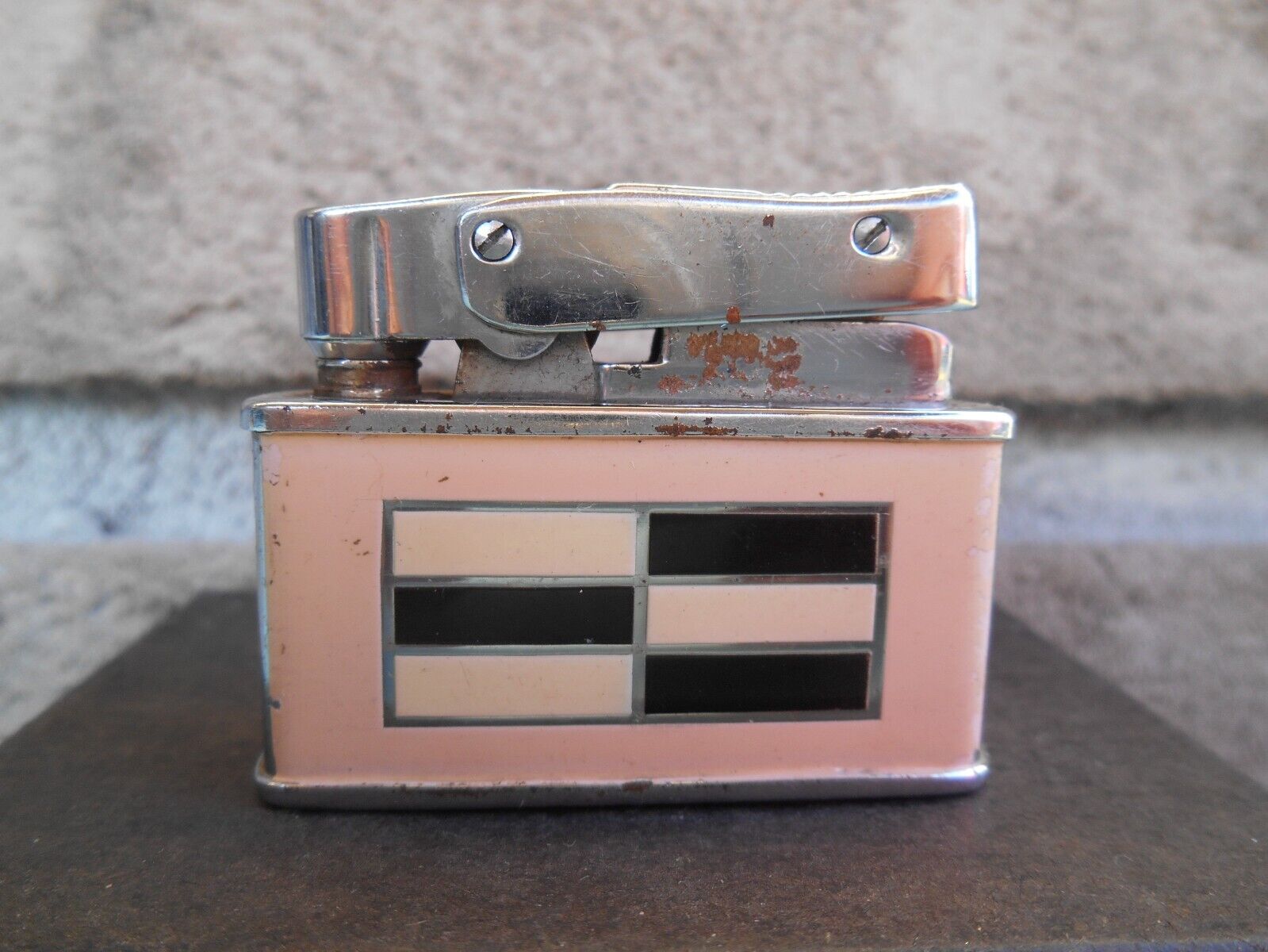VINTAGE Continental CITATION SMALL AUTOMATIC CIGARETTE LIGHTER. PINK. WORKS