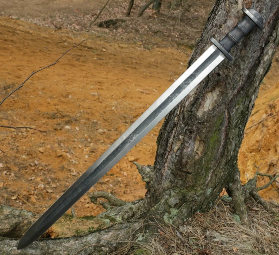The Medieval Viking Warrior Sword High Damascus steel sharp blade with scabbard