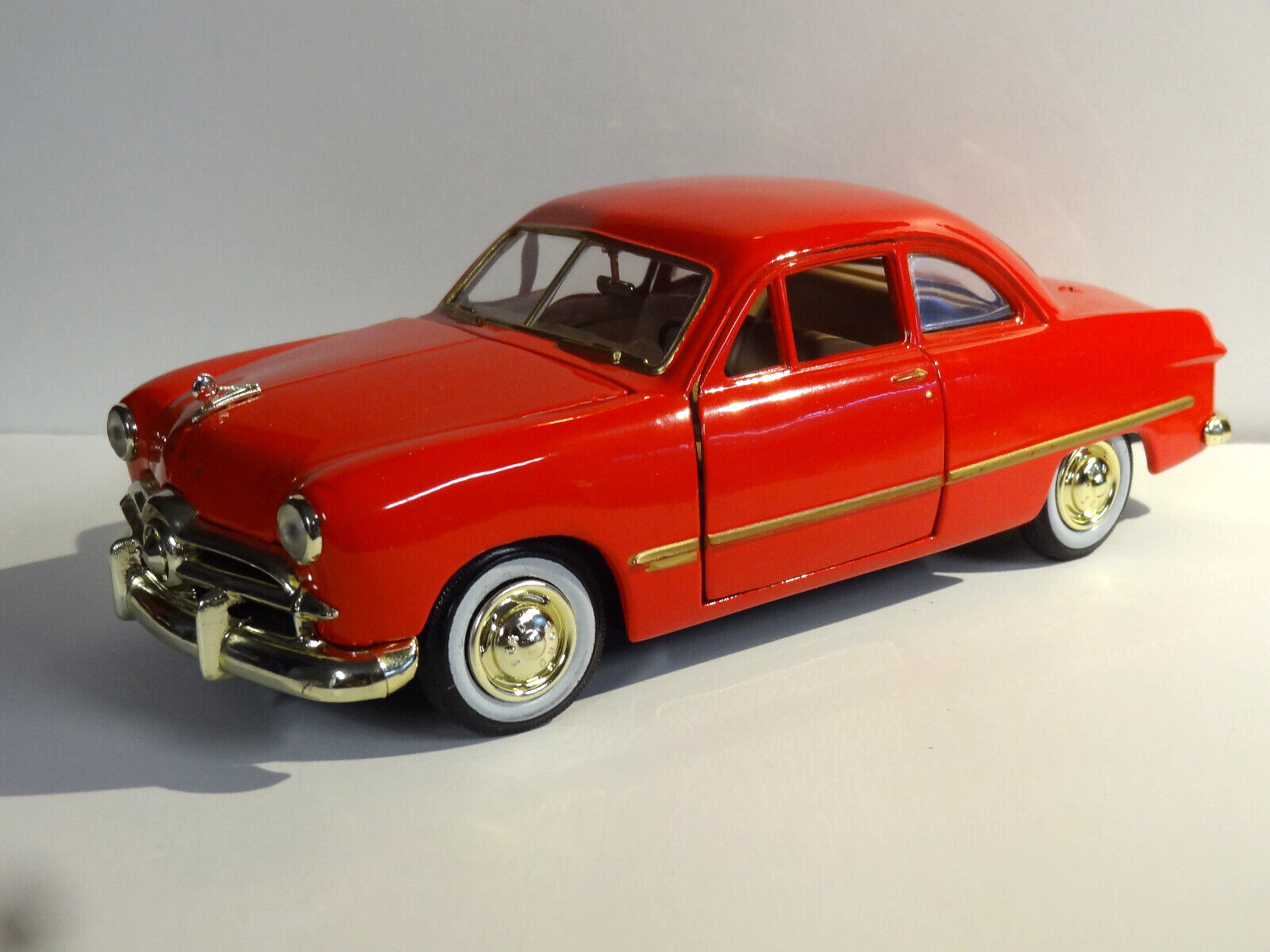 1949 FORD 2 DOOR COUPE \