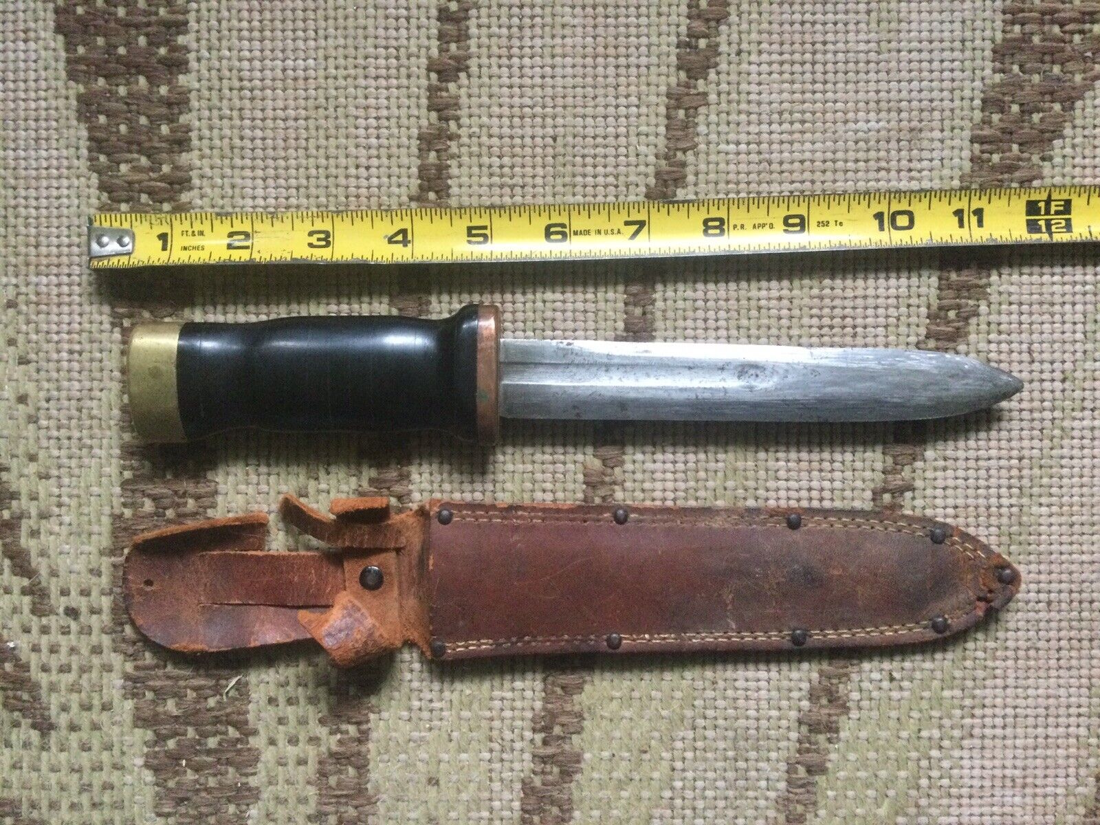 Vintage WW2 Theater Dagger Knife With Sheath 