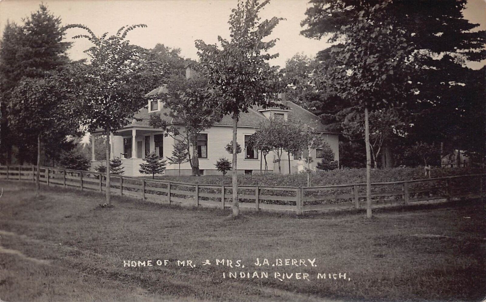 RPPC Indian River MI Michigan Berry Family Home Photo Postcard C58
