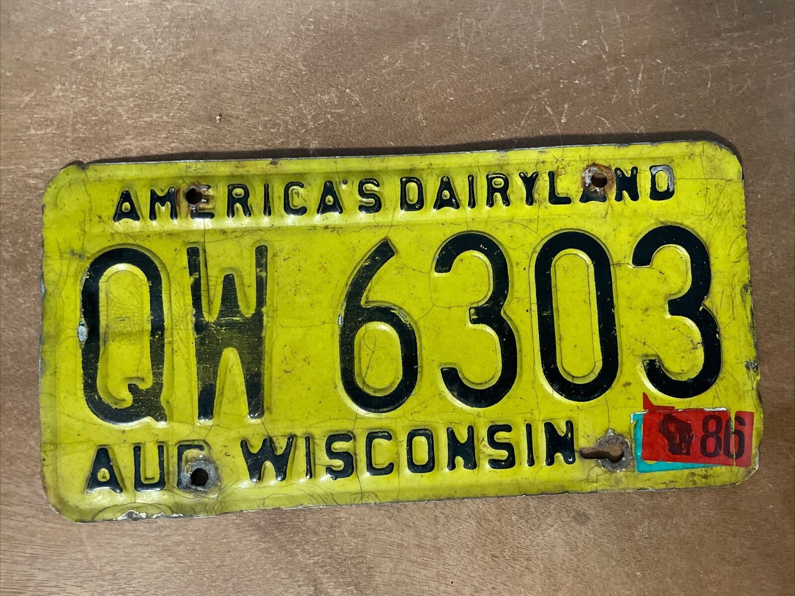1986 Wisconsin License Plate # QW 6303
