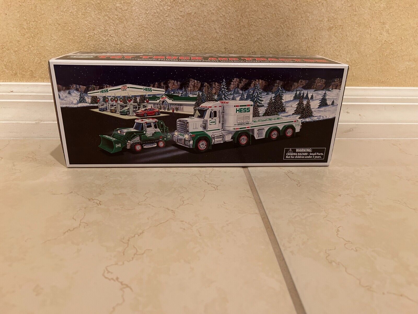 2013 Hess Toy Truck And Tractor New In Box And In Pristine Condition