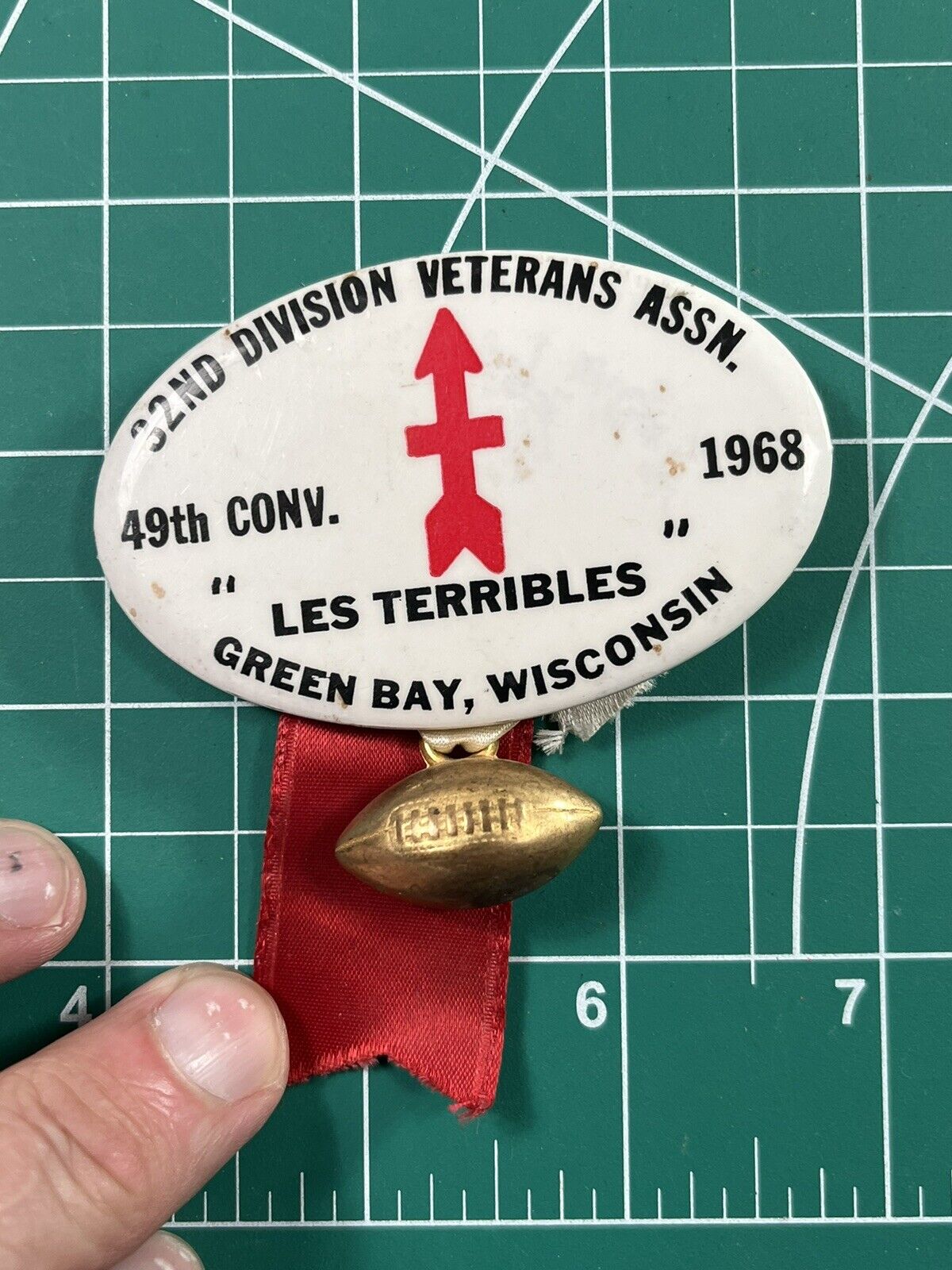 WW1 32nd Infantry Division Reunion Pin Red Arrow Wisconsin 49th Annual 1968