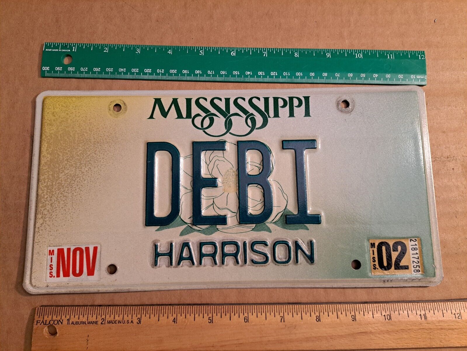 License Plate, Mississippi, 2002, Vanity: DEBI, Debbie, Debbi, Debra