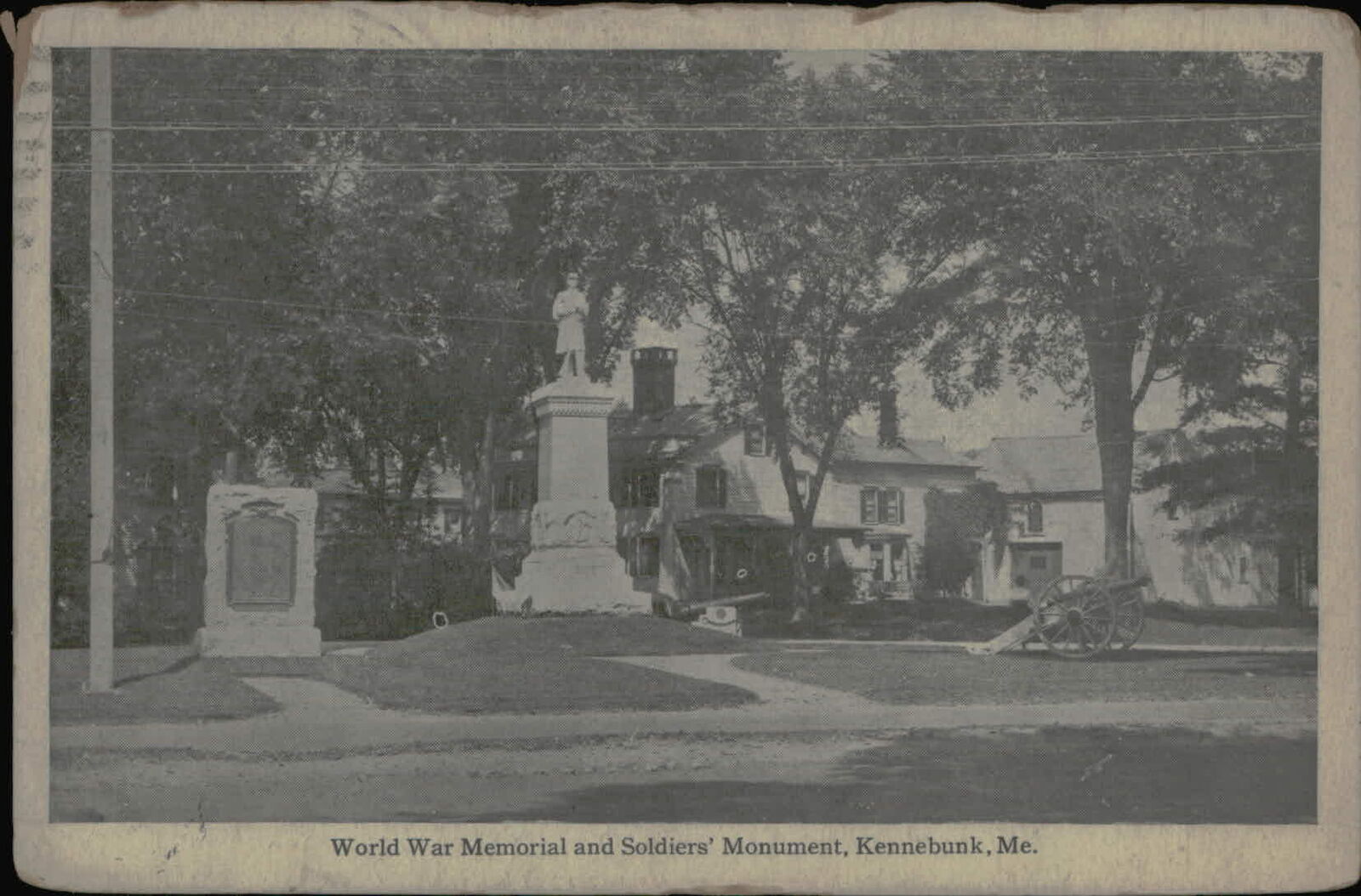 Postcard: World War Memorial and Soldiers\' Monument, Kennebunk, Me.