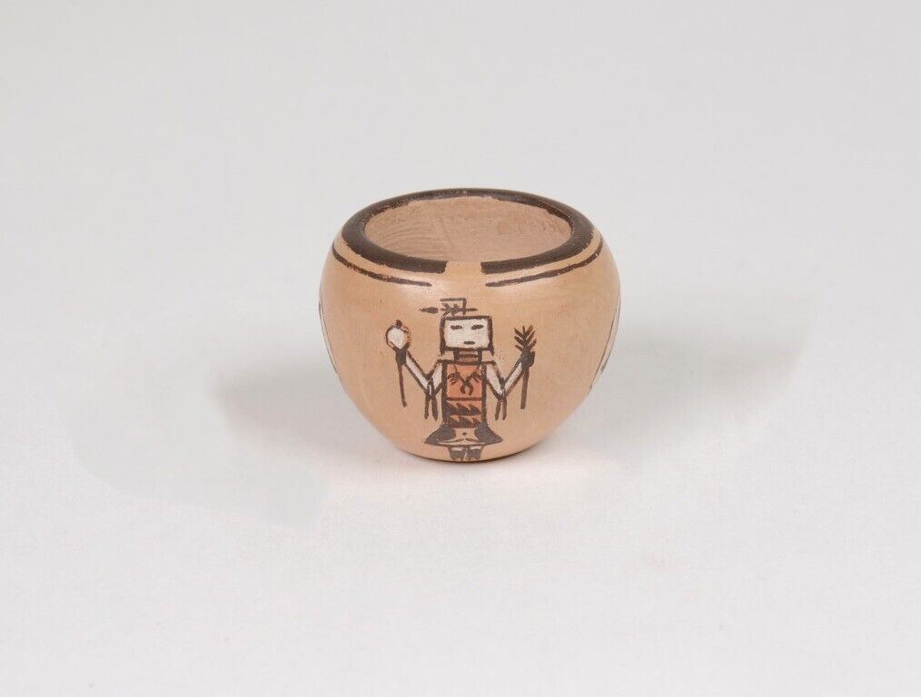 Navajo / Hopi Miniature Pottery by Ida Sahmie
