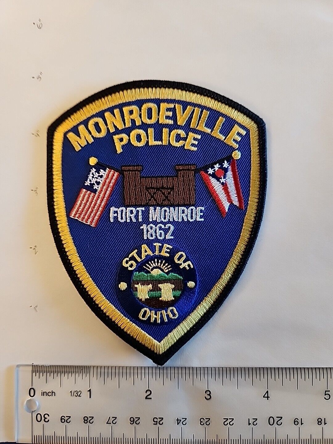 Monroeville, OH Ohio Police Dept. Patch - Nice US FLAG Fort Monroe 