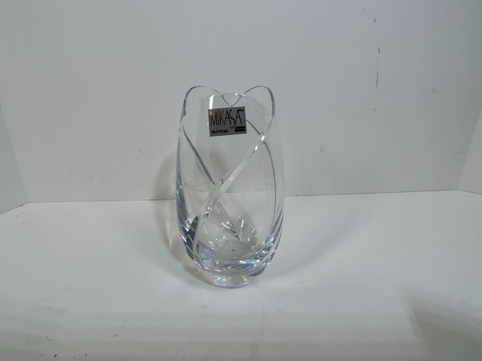 Mikasa Rare Crystal Vase. Floral Design. Slovenia. very nice