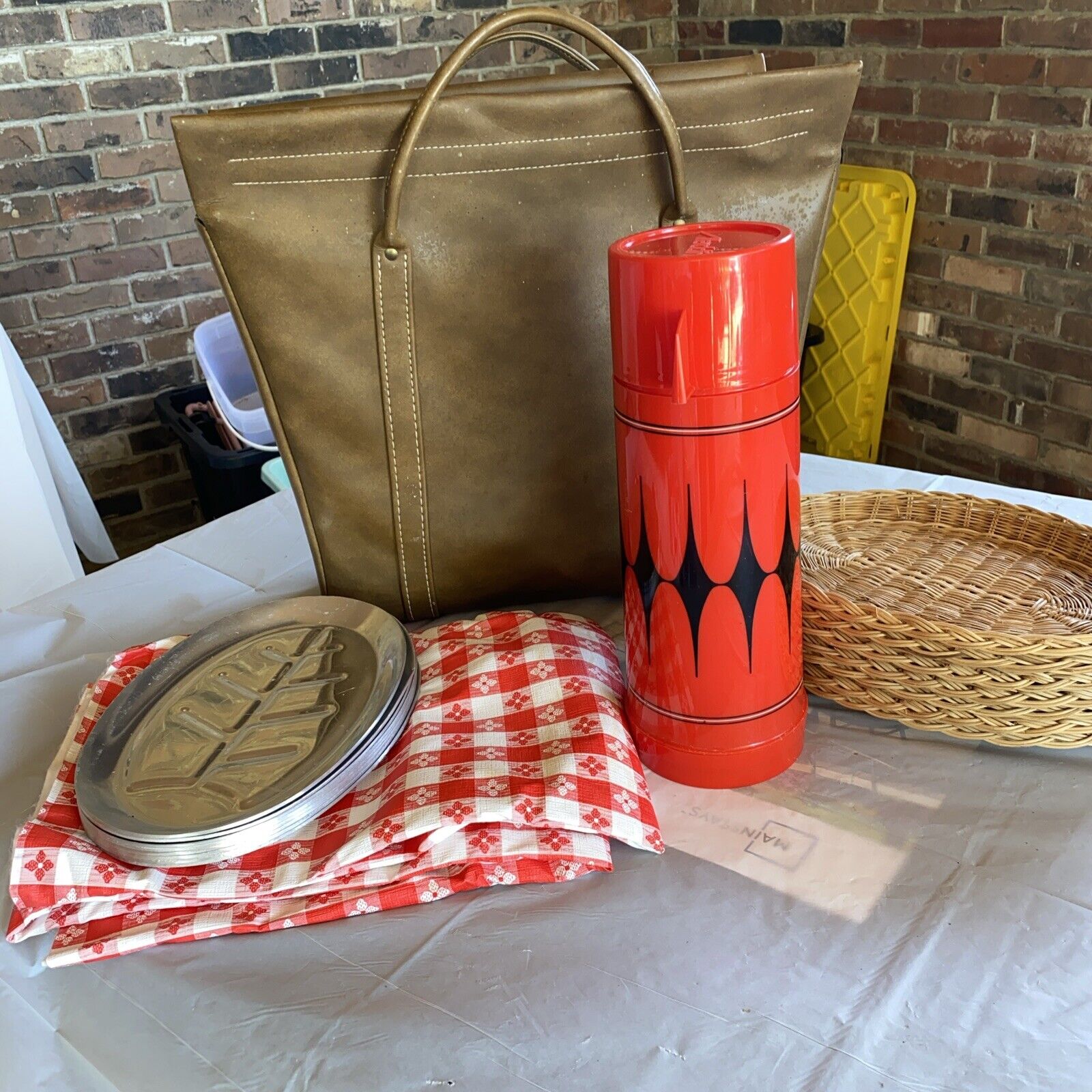 Vintage Aladdin Vanguard Red Picnic Set Qt Thermos Lunch Box Brown Carry Bag