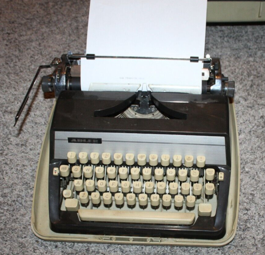 ADLER - Grundig W. Germany - J4  Portable Typewriter w/ Case