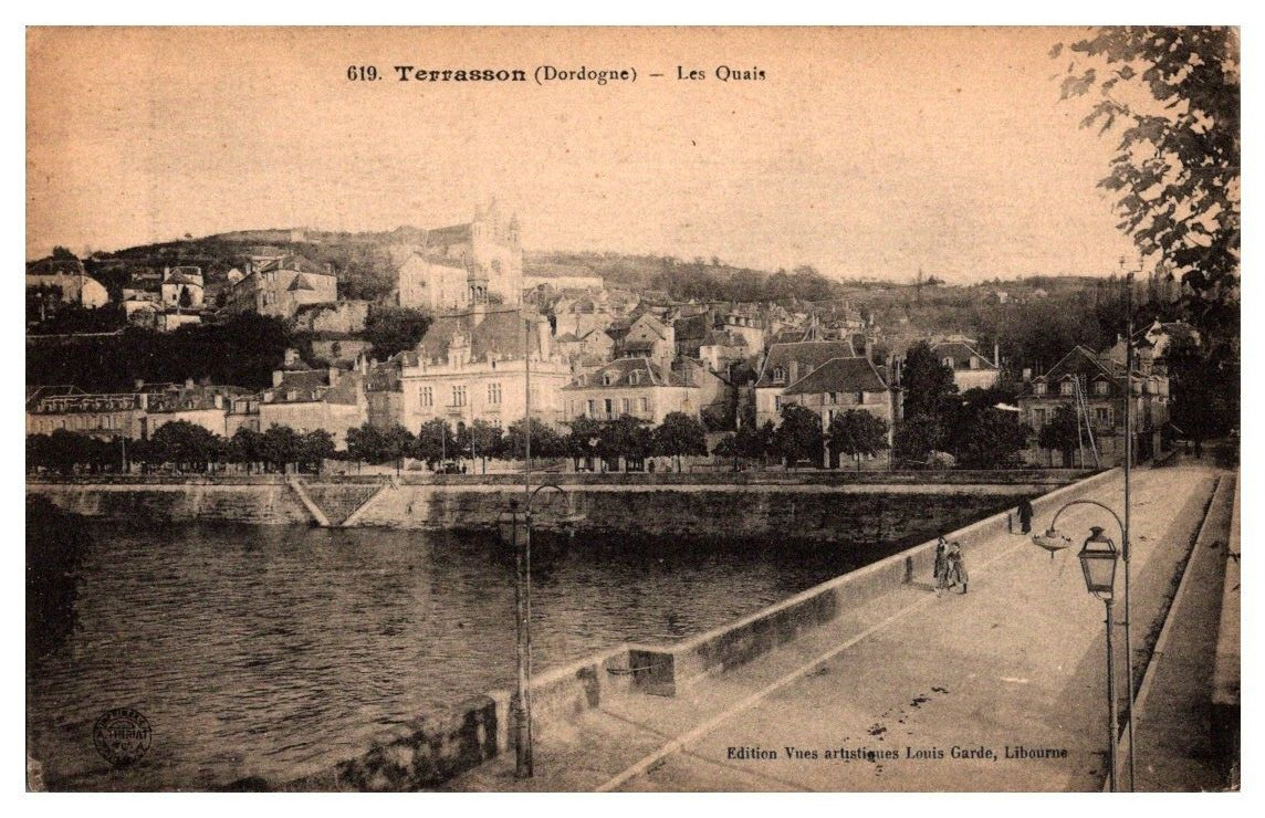 Postcard Divided Back France Dordogne Terrasson