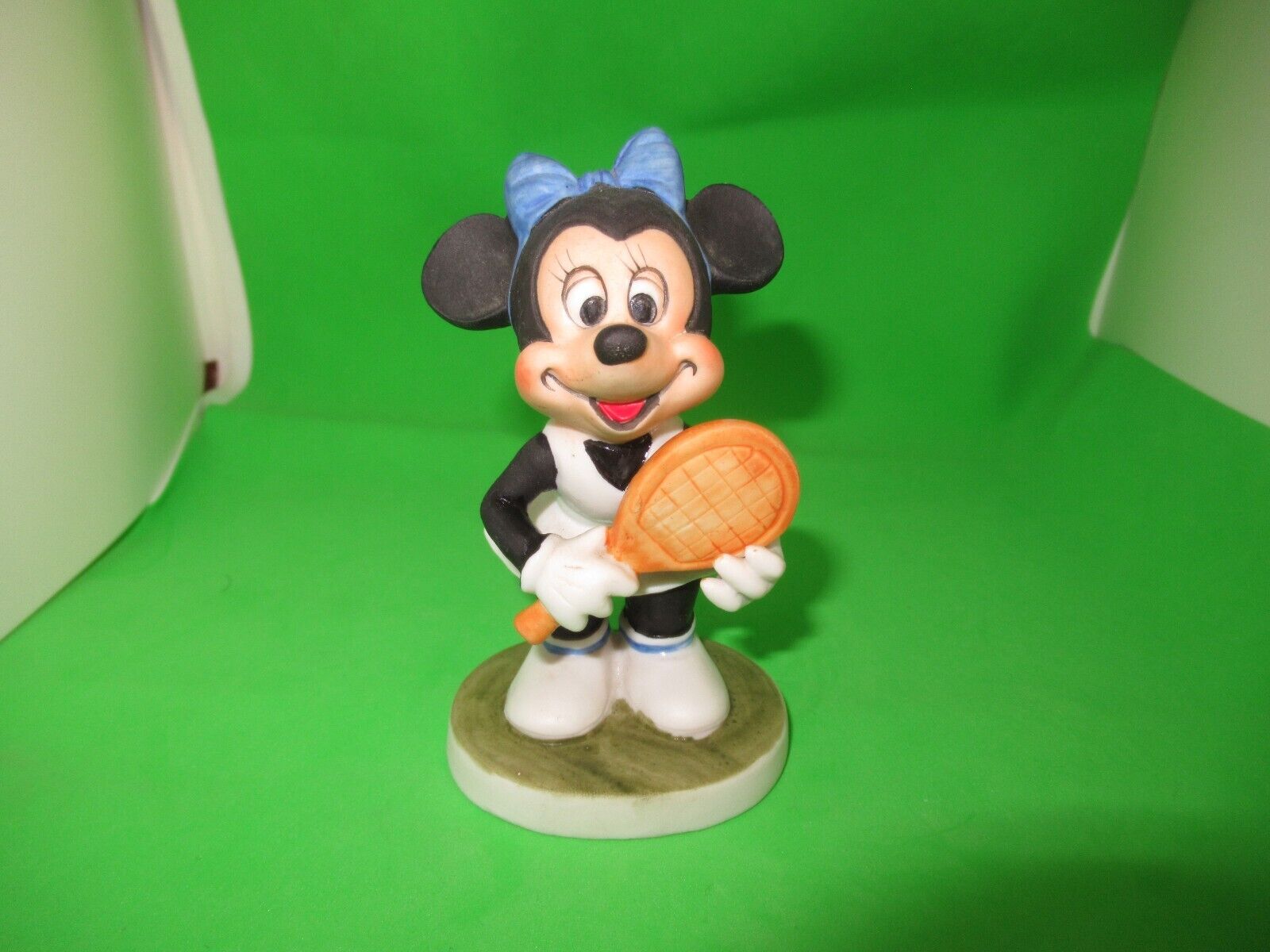 Vintage Walt Disney Productions Minnie Mouse Tennis Figurine 4\