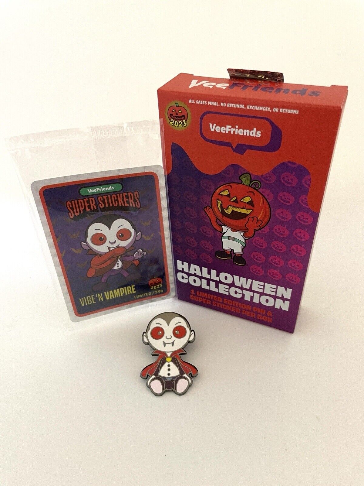 VeeFriends Halloween - Vibe’n Vampire - Super Sticker + Pin