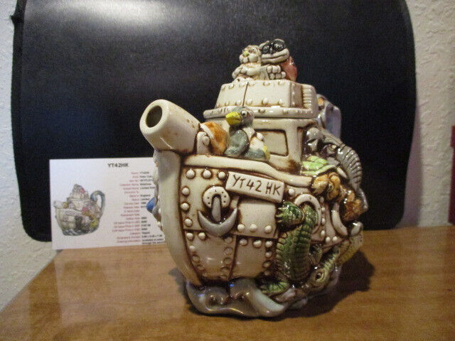 Harmony Kingdom YT42HK Ceramic Teapot Ark with Animals