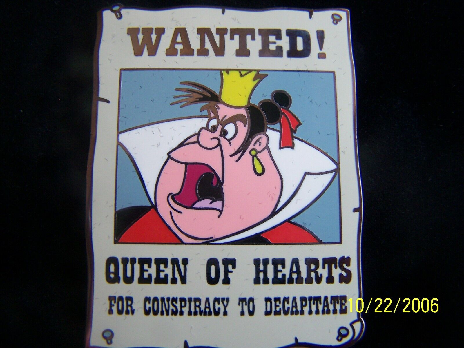 DISNEY PIN QUEEN OF HEARTS Disneystore.com  WANTED LE 250 RARE in original pkg