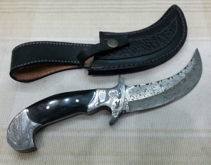 Custom hand made Knife king\'s Damascus Steel Sharp, wearable \