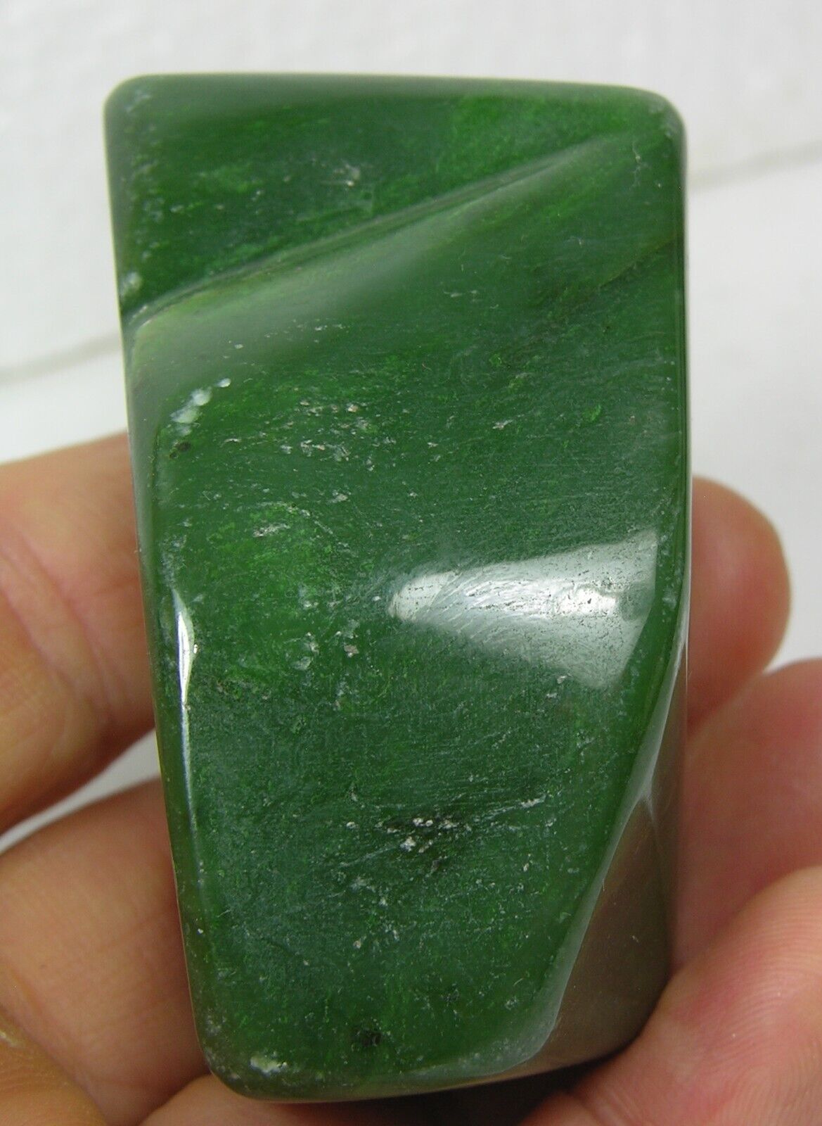 4.90oz Russia 100% Natural Rough Tumbled Jade Nepherite Slice Specimen 138g 63mm