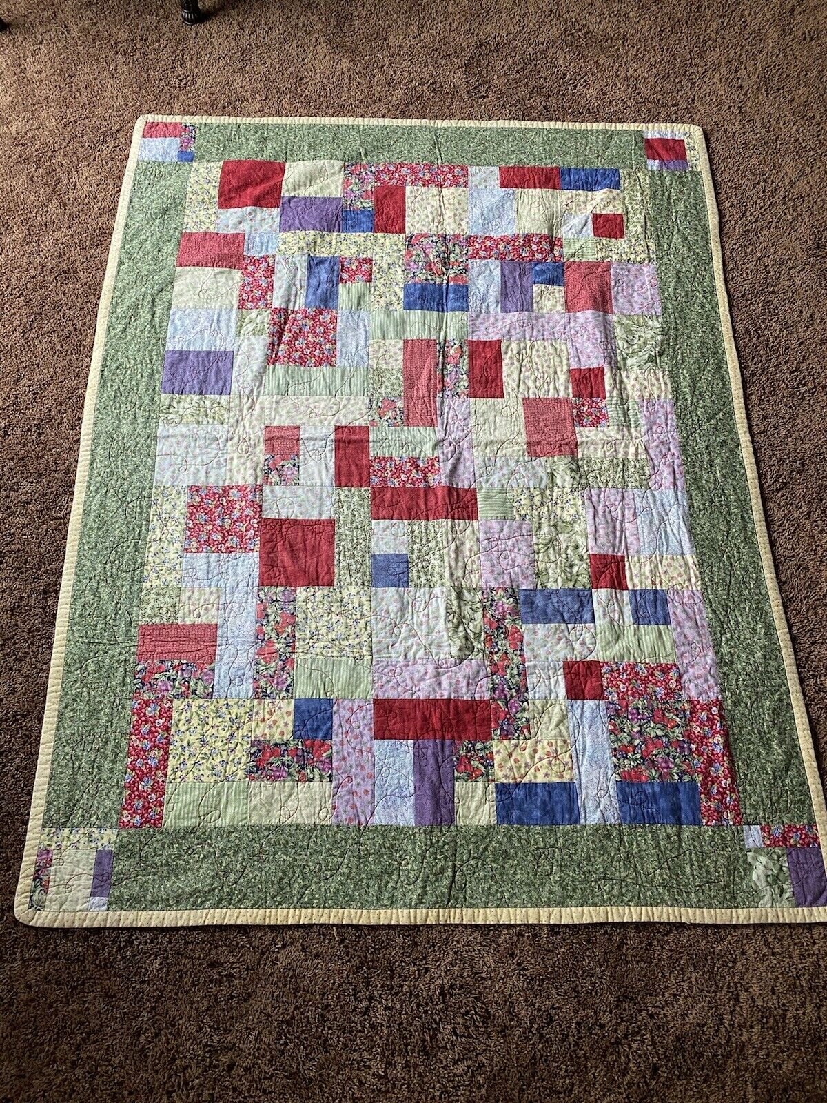Quilt Vibrant Colors 52 X 68 In  Lap Throw Blanket