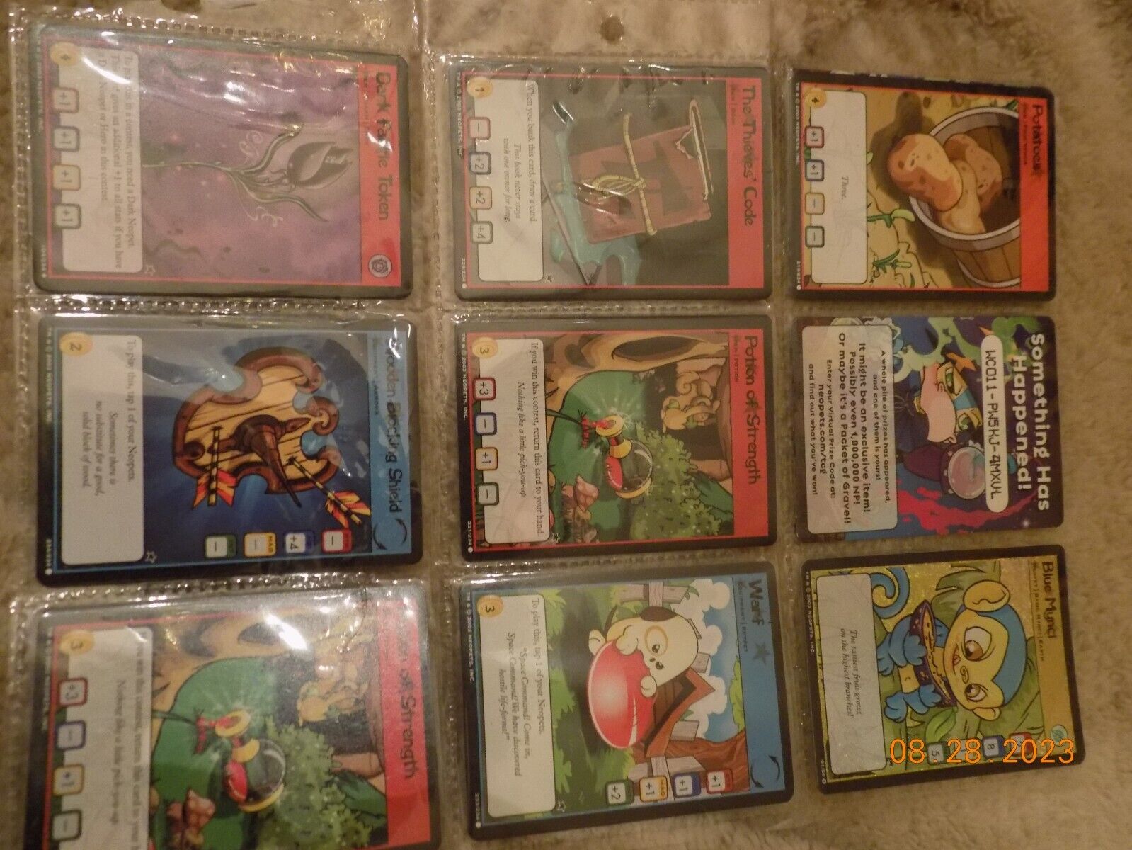 Lot of Neopet trading cards 2003