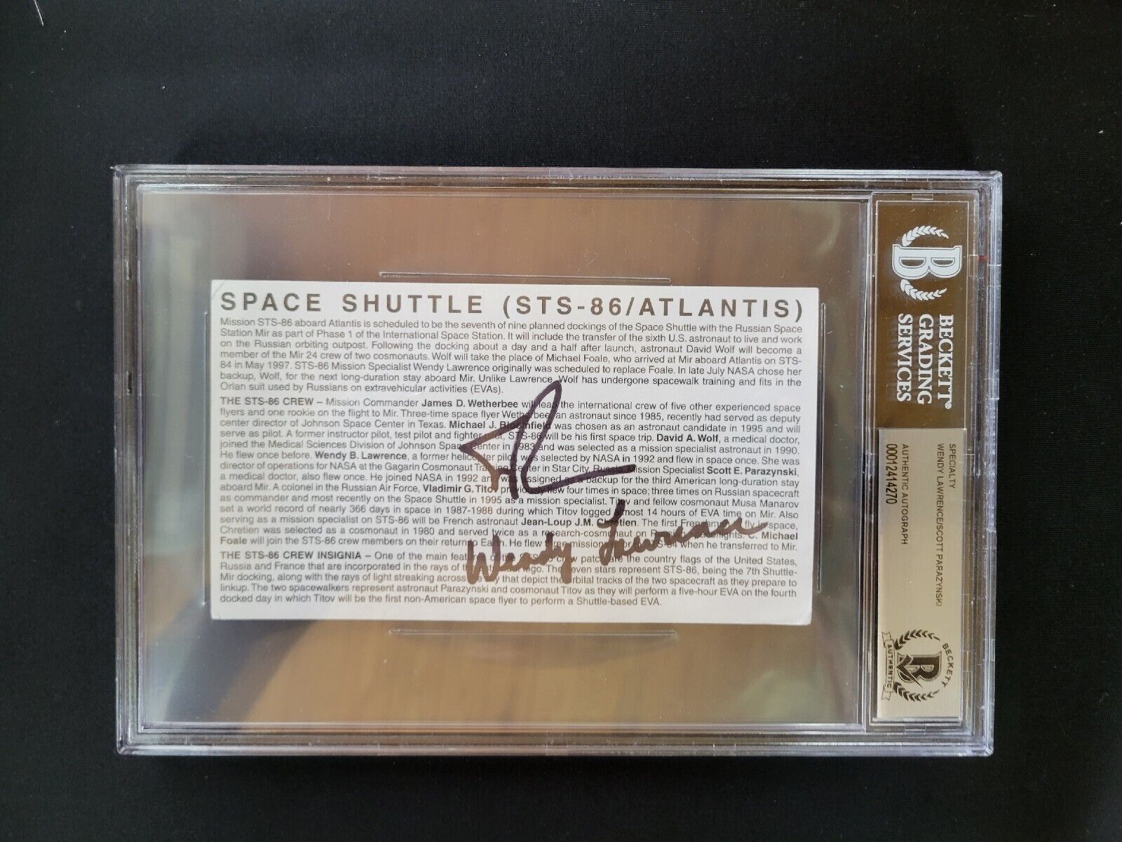 astronauts Lawrence & Parazynski autographed NASA STS-86 CARD BECKETT SLABBED