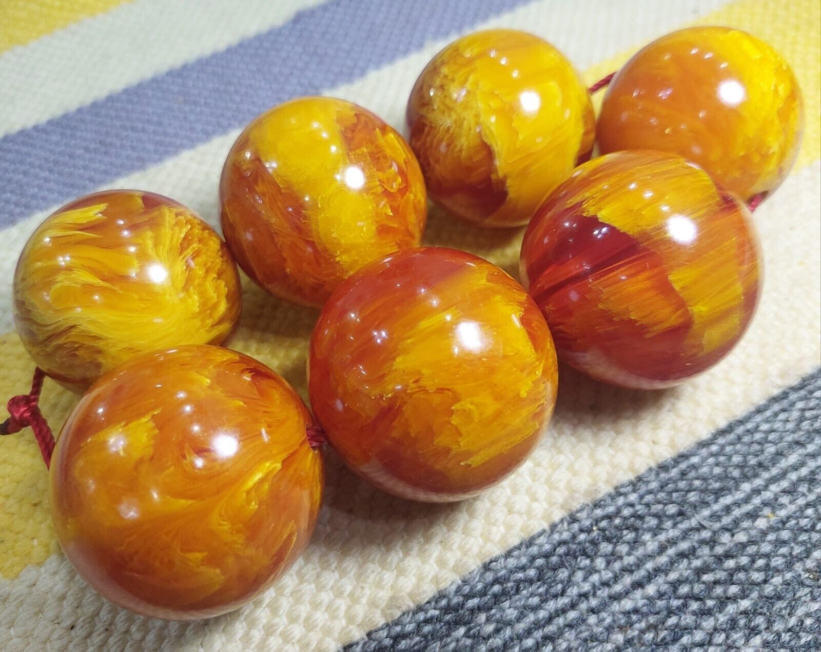 bakelite musk amber 443 grams 7 piece beads suitable for rosary old bacalite