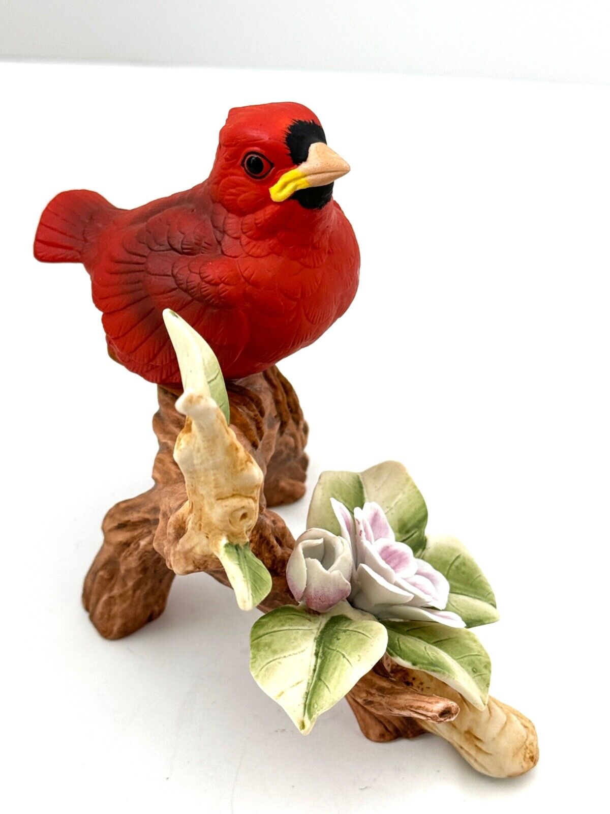 Vintage Red Cardinal Figurine Bird Porcelain Style KW2299
