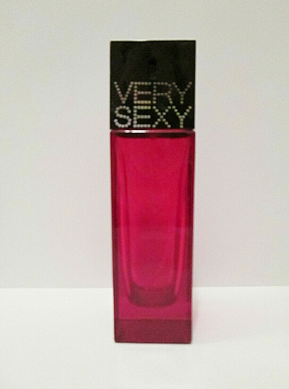Victoria\'s Secret Very Sexy EMPTY 2.5 oz Eau de Parfum Perfume Bottle Red Black