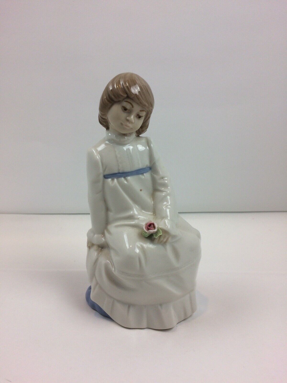 Vintage Enrique G Nadal Porcelain Figurine Girl Holding A Rose 