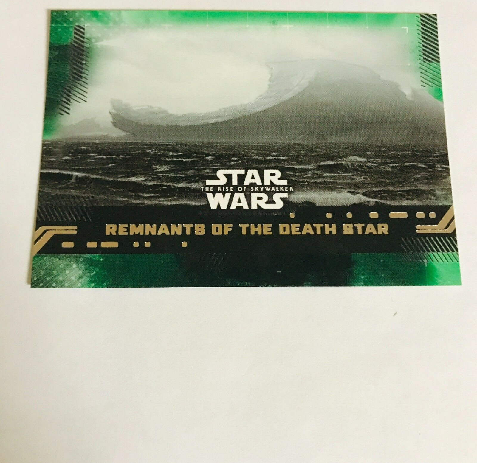 2019 Topps Star Wars The Rise of Skywalker Green Parallel Card #69  Death Star