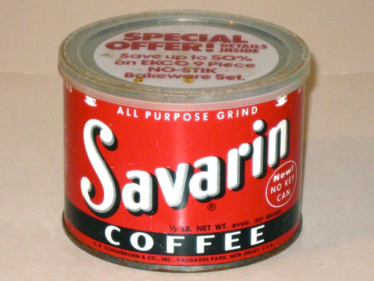 Vintage 1960s SAVARIN COFFEE Advertising Tin Can Rare HALF Pound COFFEE CAN