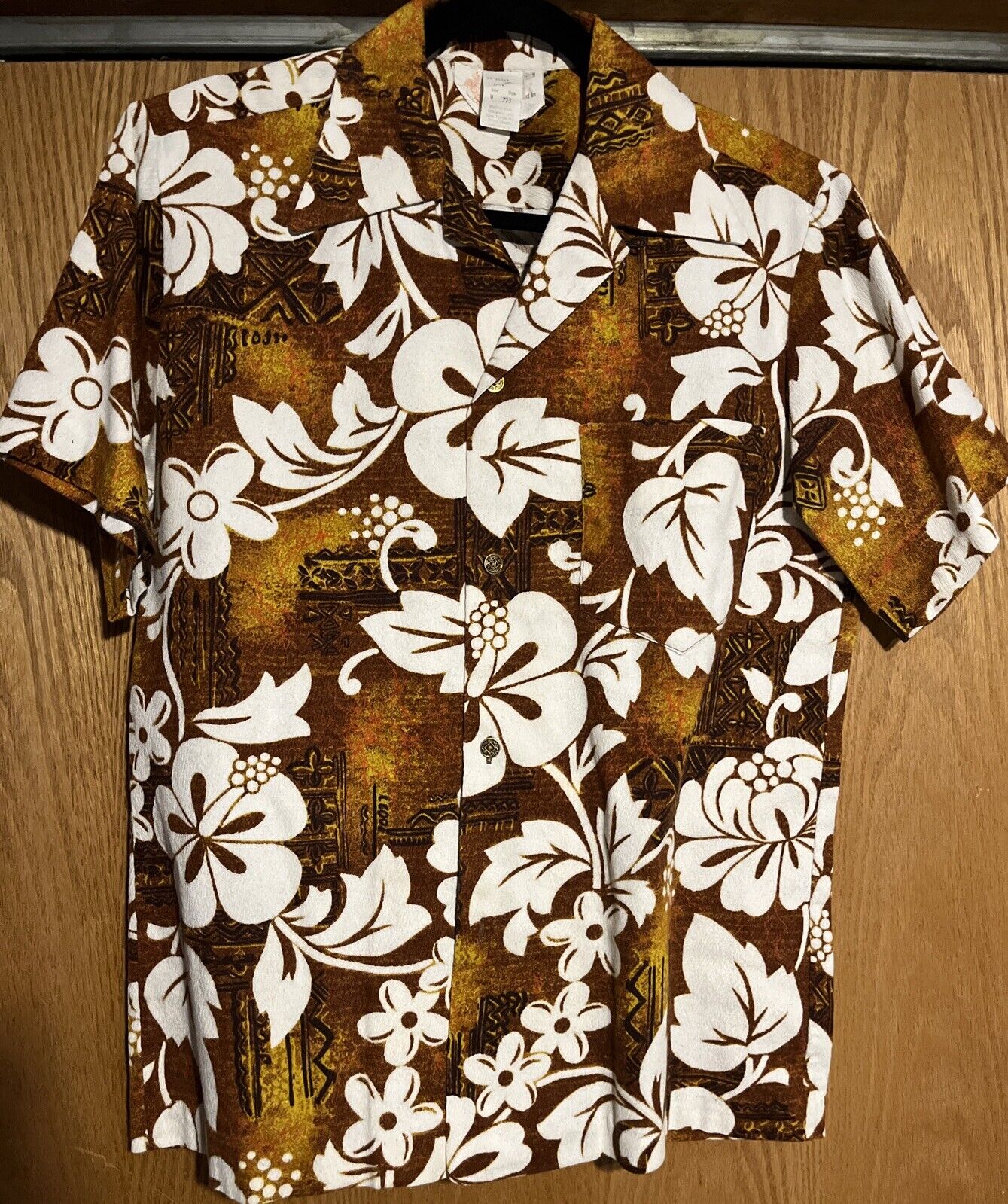 Vintage Brown Gold Royal Hawaiian Tiki Floral Hibiscus Shirt M