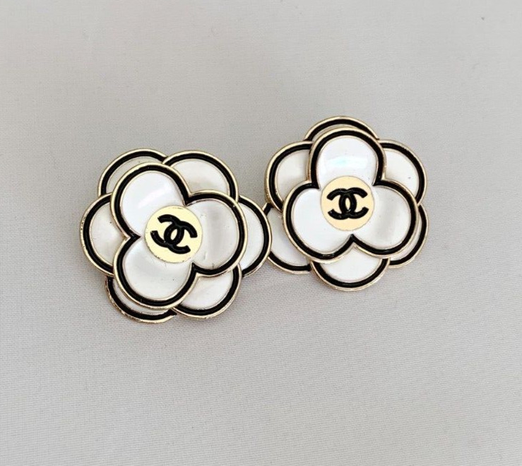 CHANEL Vintage Gold Metal Button White/Black Camellia Flower 30mm (Set of 2)