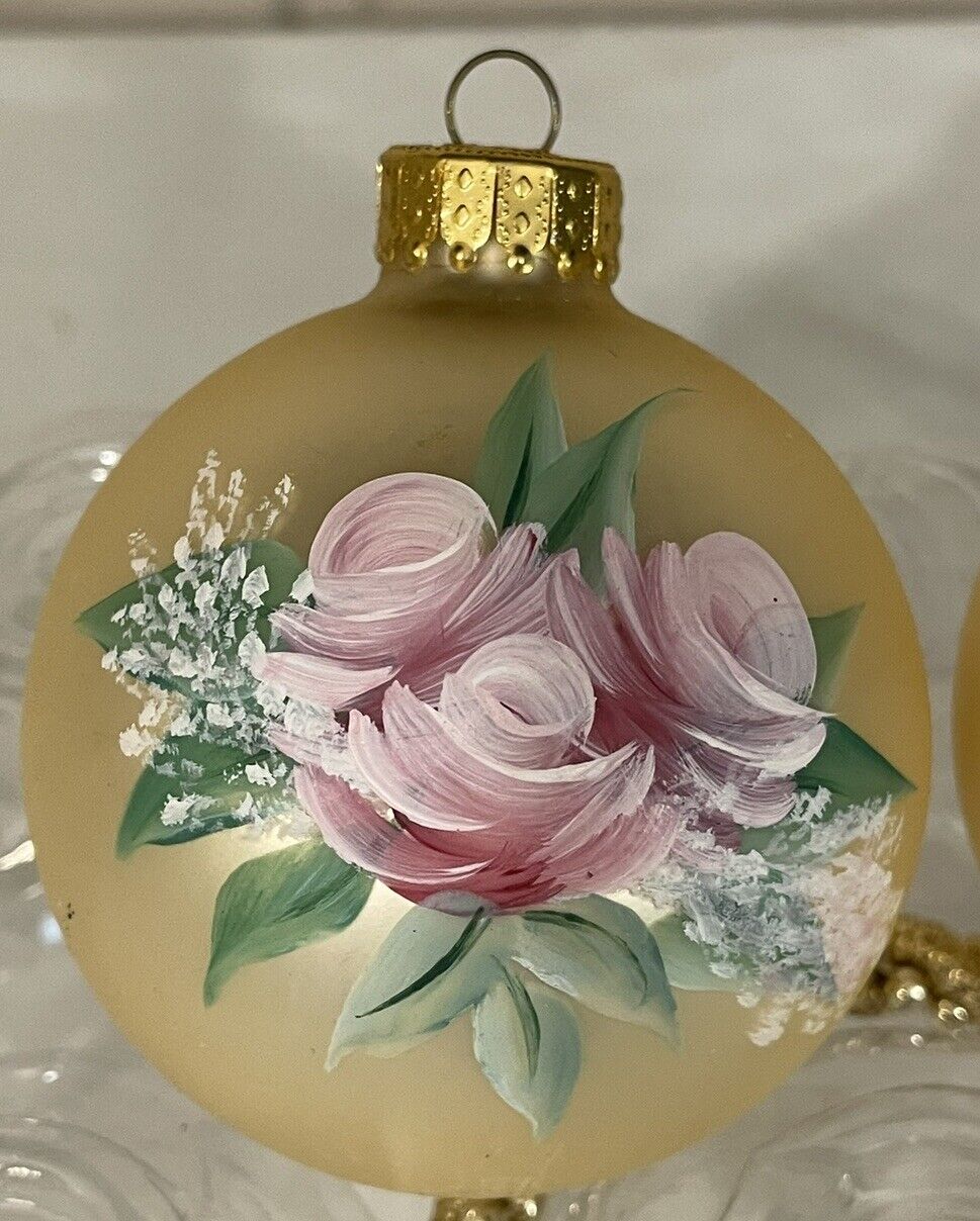 VINTAGE CHRISTMAS ORNAMENTS & ROPE PAINTED PINK FLORAL GOLD ROUND GLASS  3 PIECE