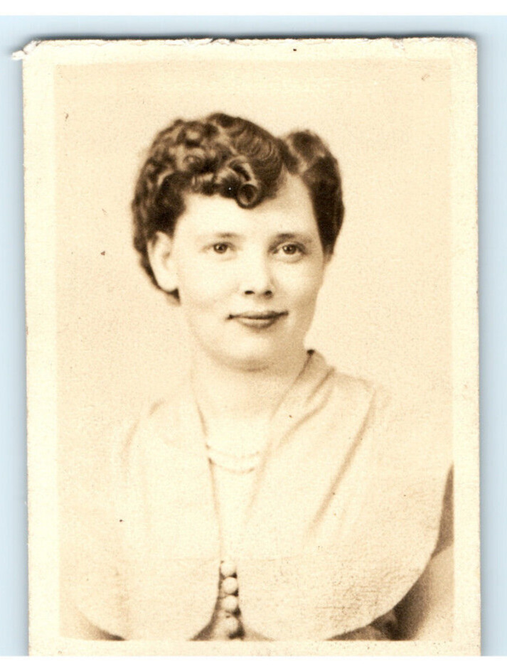 Vintage Photo 1930s, Young Woman Posed For Portait Picture, 3.5x2.5, Sepia