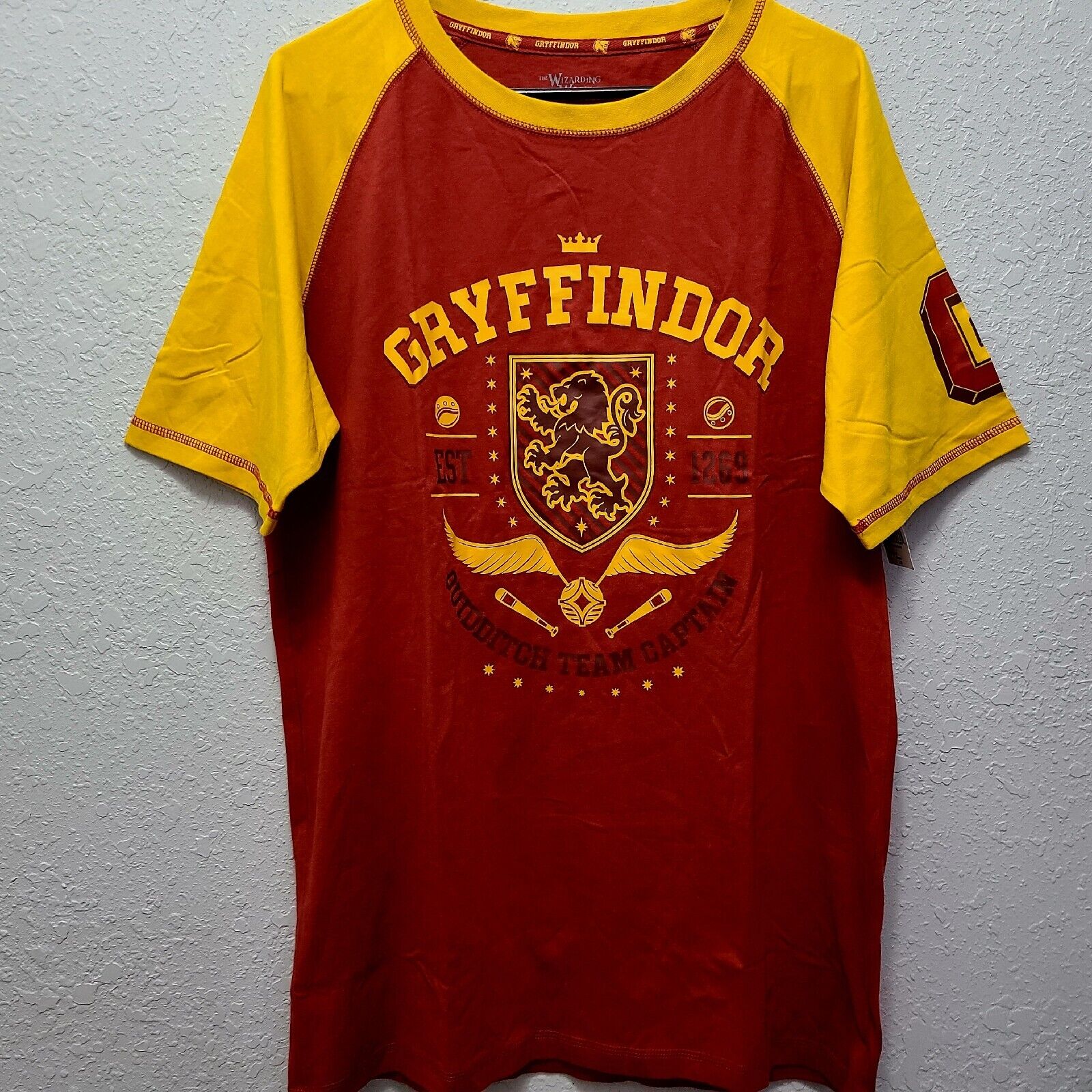 LARGE Harry Potter Universal Studios Gryffindor Team Captain Quidditch Red Shirt